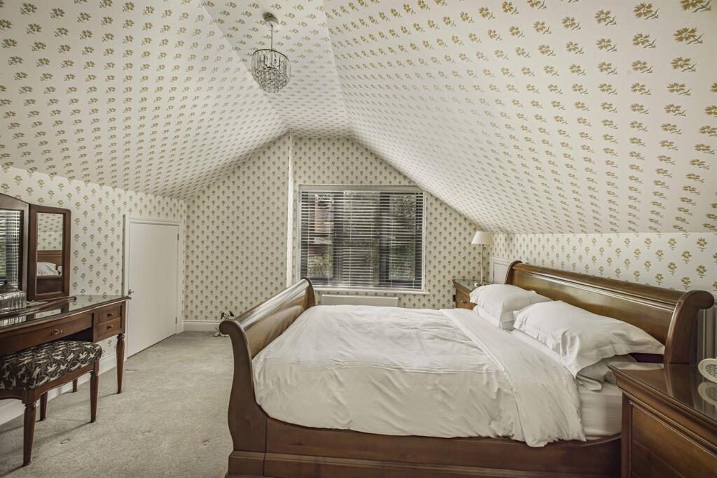 5 bedroom detached house for sale in Alan Drive, Hale, WA15